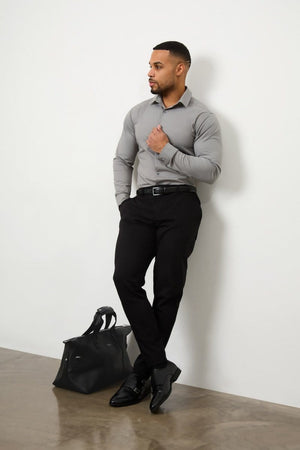 Model is 5'11 and wears a size L (44" chest, 31" waist)