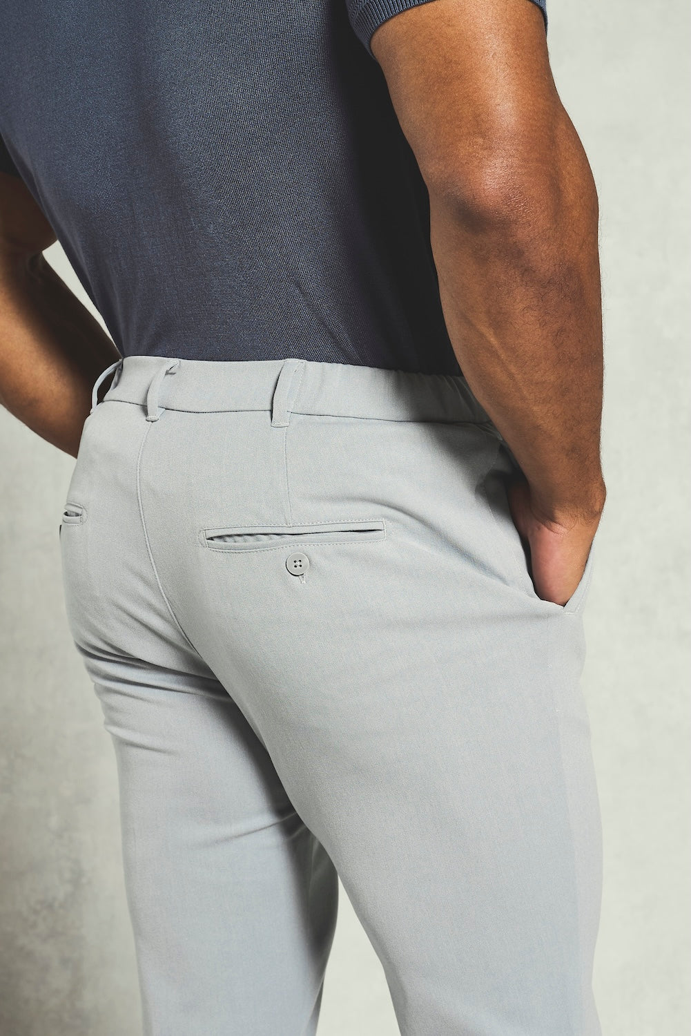 365 Muscle Fit Trouser in Grey