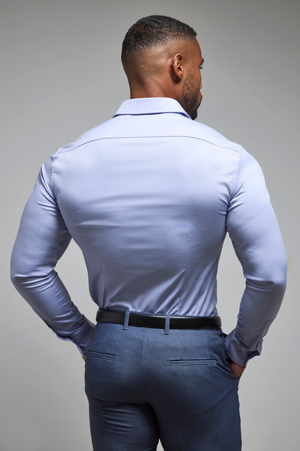 Muscle Fit Dress Shirt in Lilac