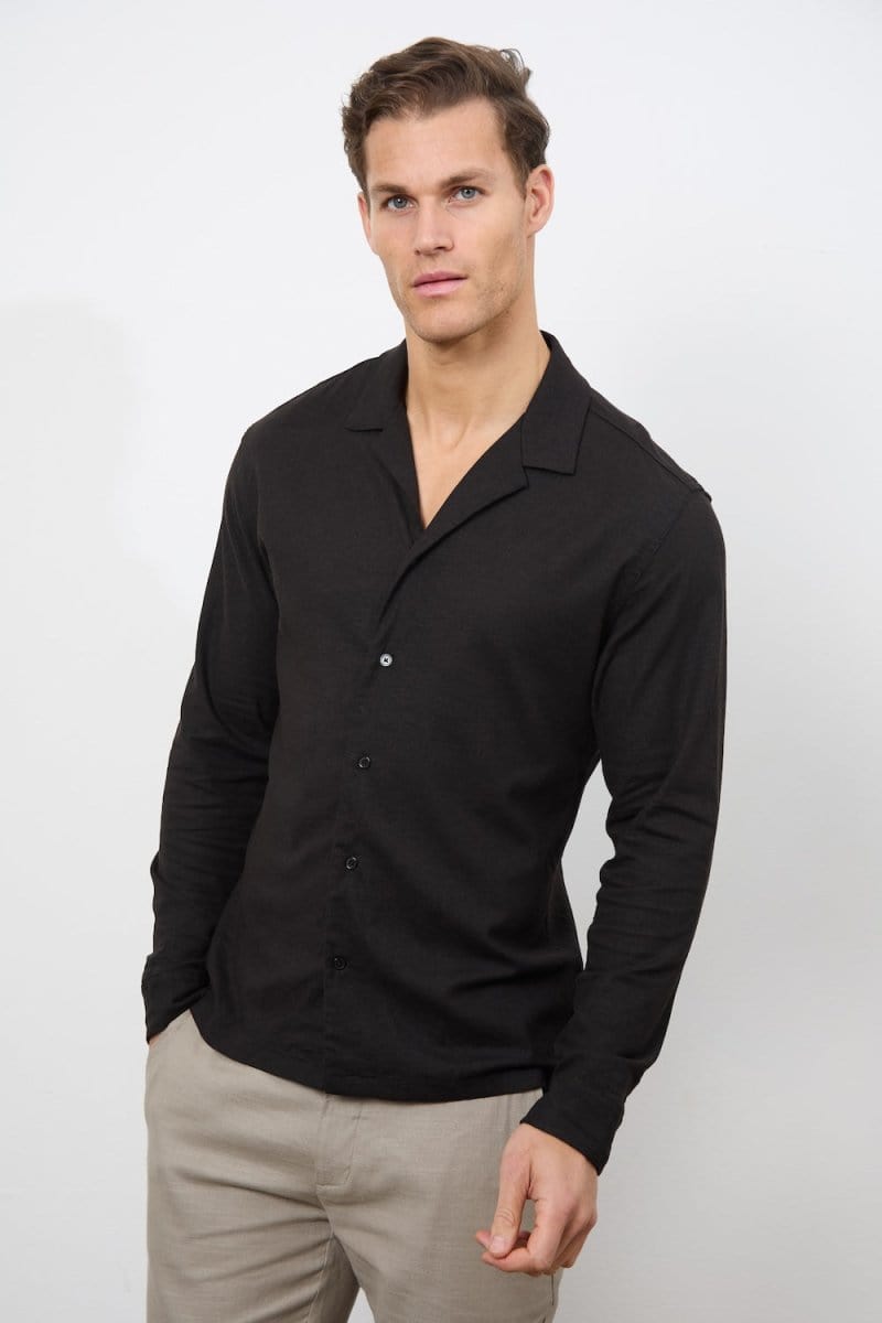 Linen Blend Cuban Collar Shirt in Black - TAILORED ATHLETE - ROW