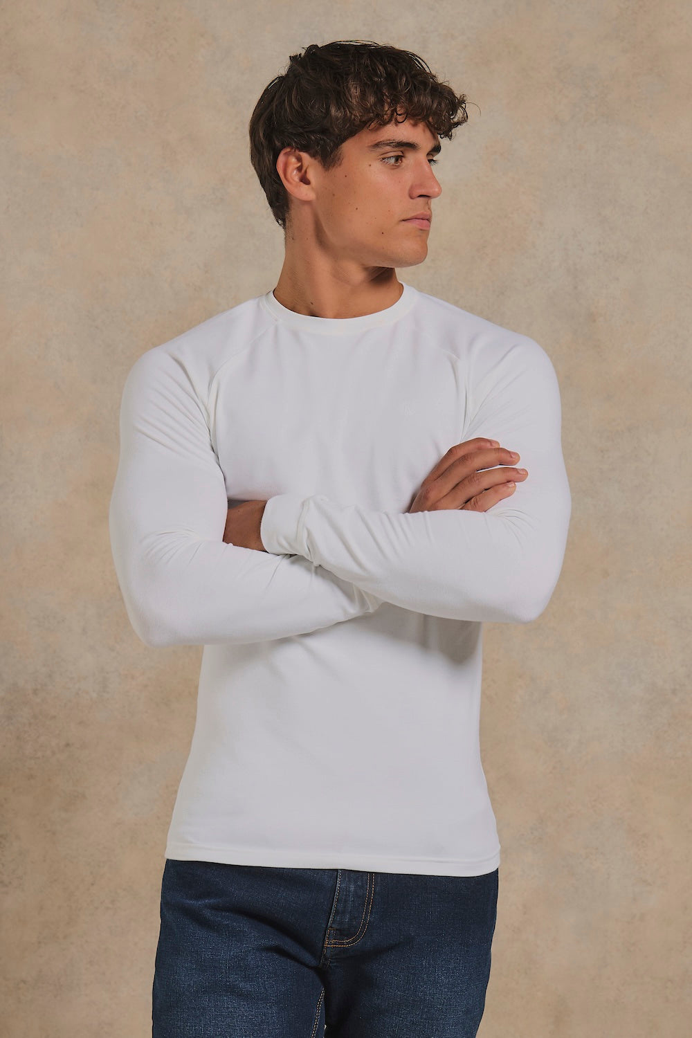 Muscle Fit Signature Long Sleeve T-Shirt in White