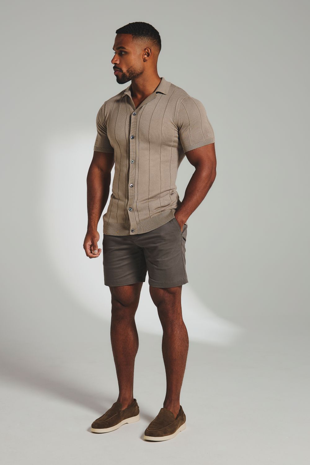 Ribbed Knitted Shirt in Mushroom
