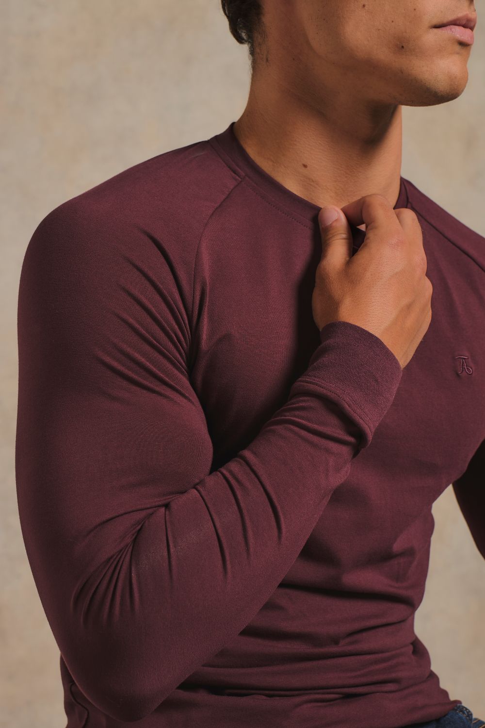Muscle Fit Signature Long Sleeve T-Shirt in Bordeaux