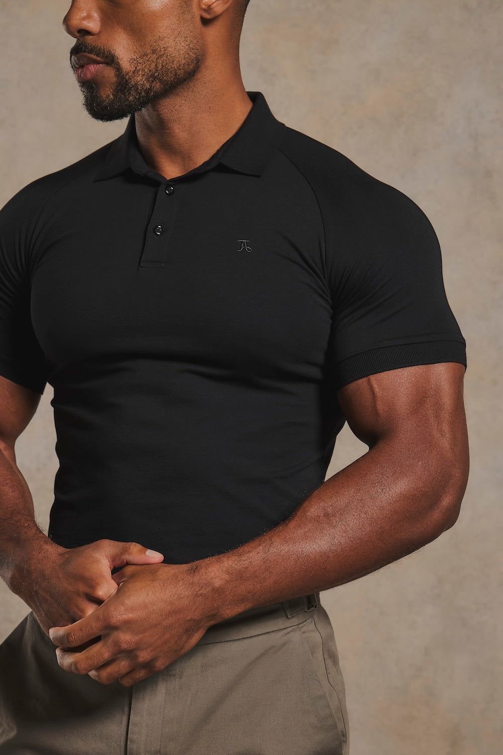 Muscle Fit Signature Polo Shirt in Black