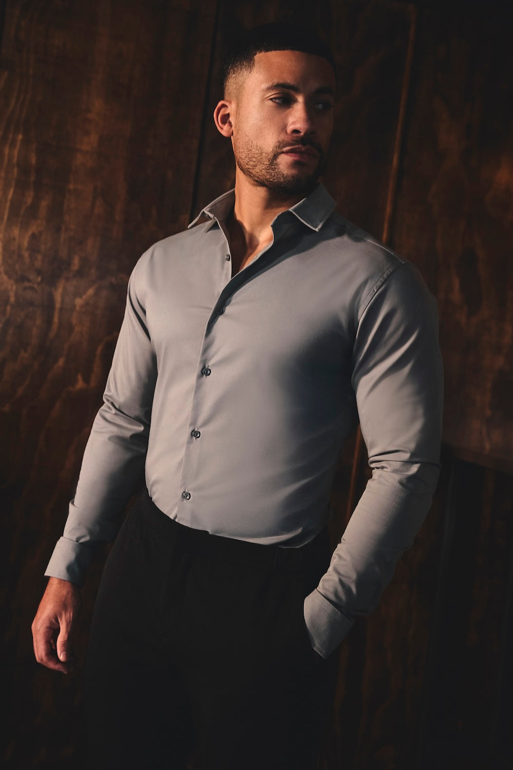 Muscle Fit Dress Shirt in Grey