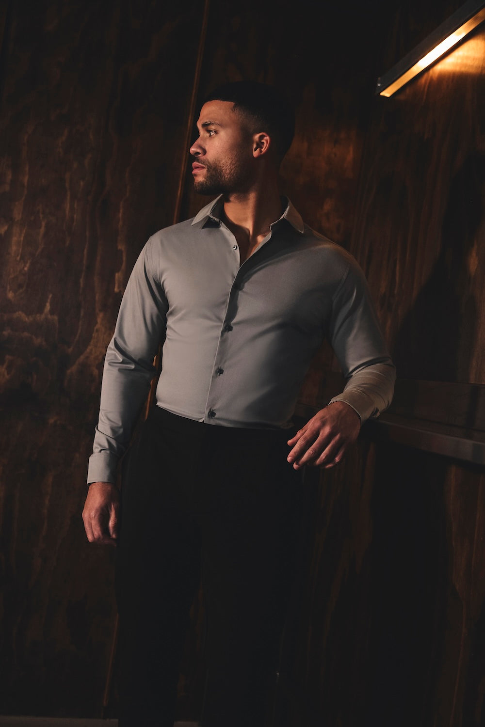Muscle Fit Dress Shirt in Grey