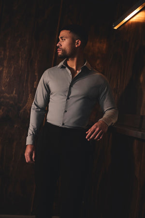 Muscle Fit Dress Shirt in Grey