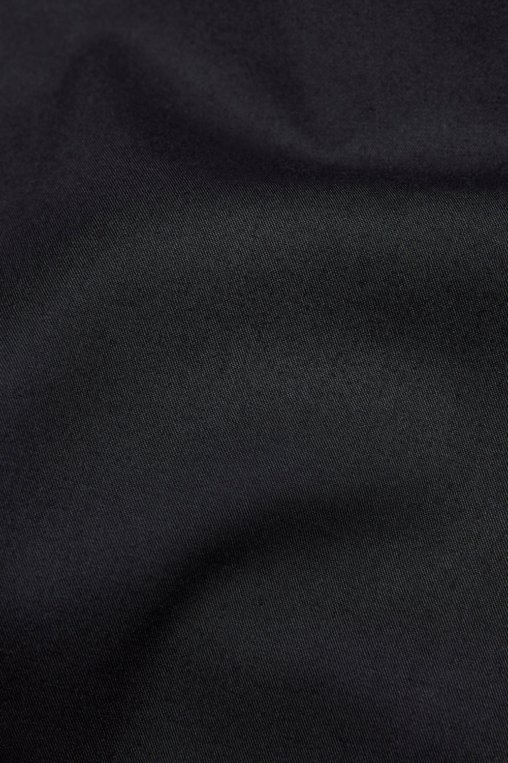 Muscle Fit Dress Shirt in Black