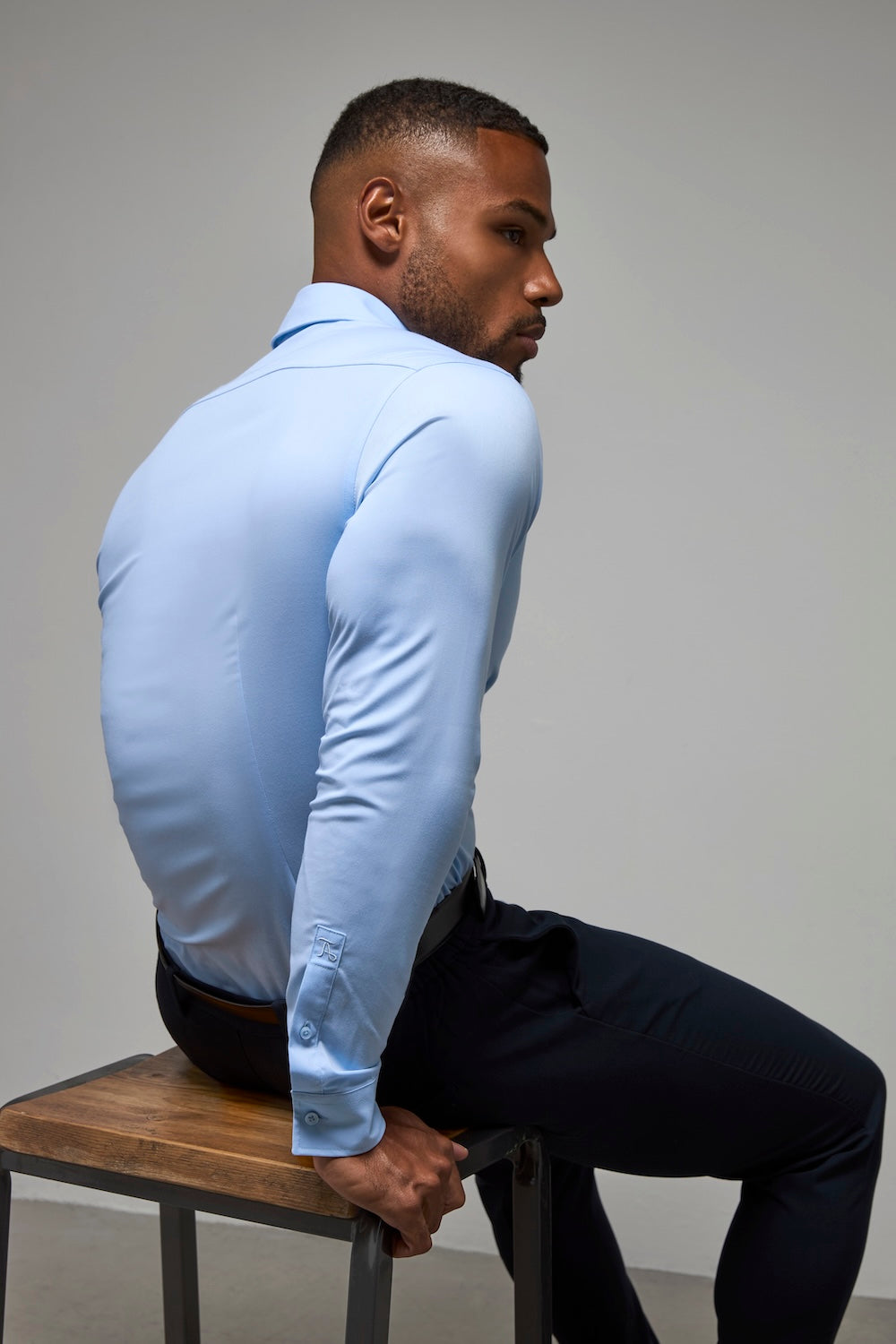 Muscle Fit Dress Shirt in Light Blue