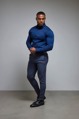 Muscle Fit Dress Shirt in Navy