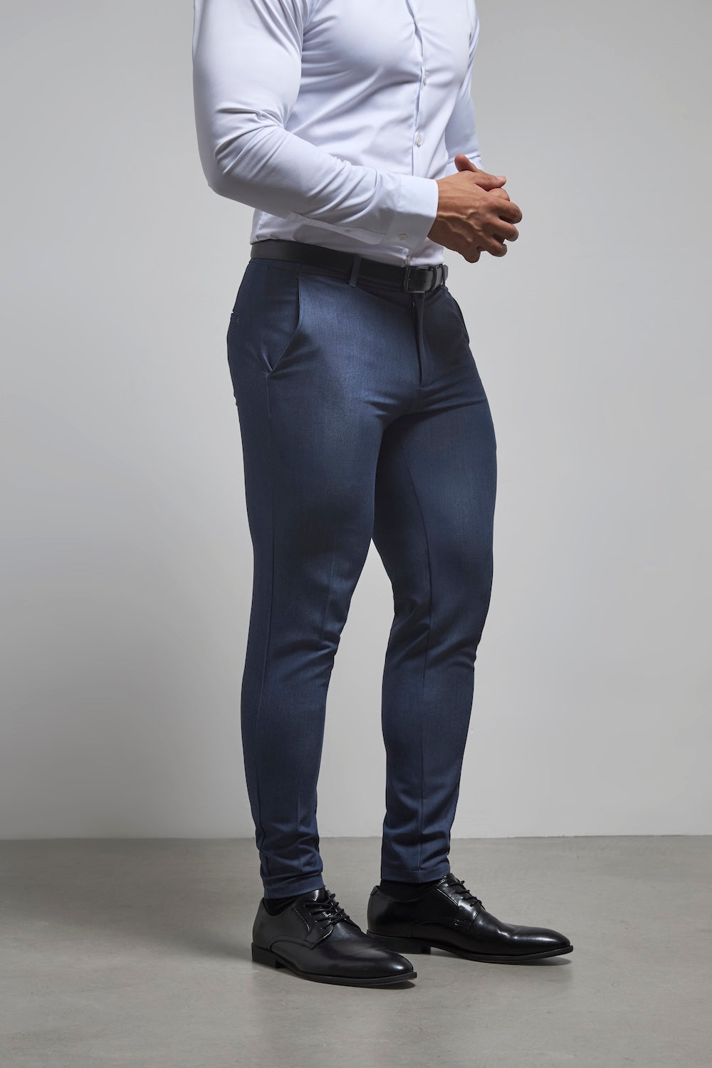 Muscle Fit Essential Trousers in Chambray