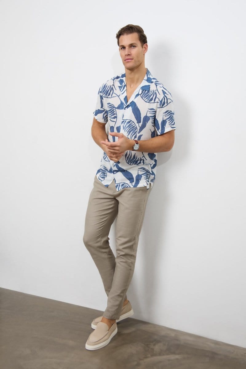 Printed Shirt in Blue Inky Leaves - TAILORED ATHLETE - ROW