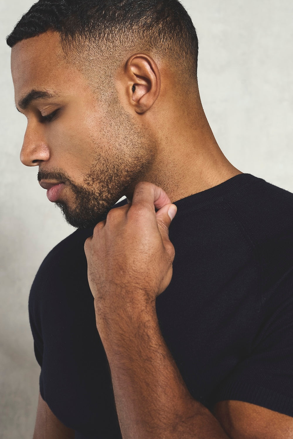 Fine Gauge Knitted T-Shirt in Inky Blue
