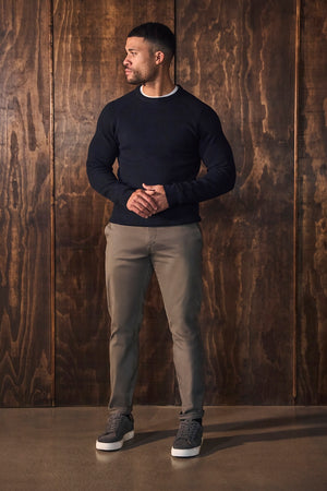 Fisherman Crew Neck Jumper in Navy