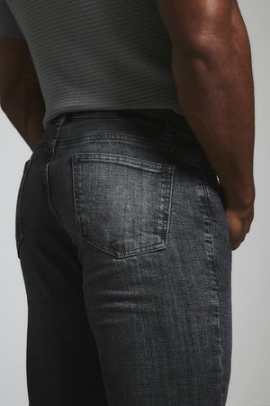 Muscle Fit Stretch Jeans in Grey