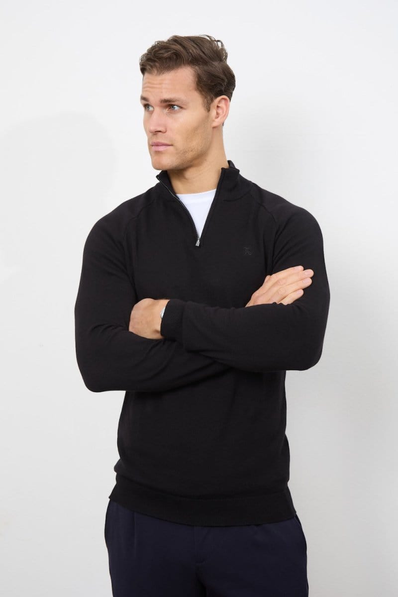 Half Zip Neck in Black - TAILORED ATHLETE - ROW