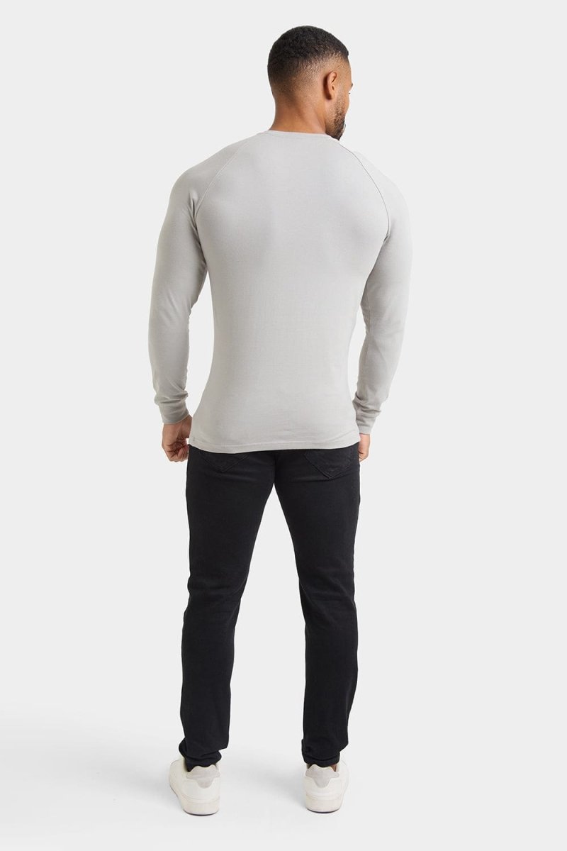 Muscle Fit Long Sleeve T-Shirt in Concrete Grey - TAILORED ATHLETE - ROW