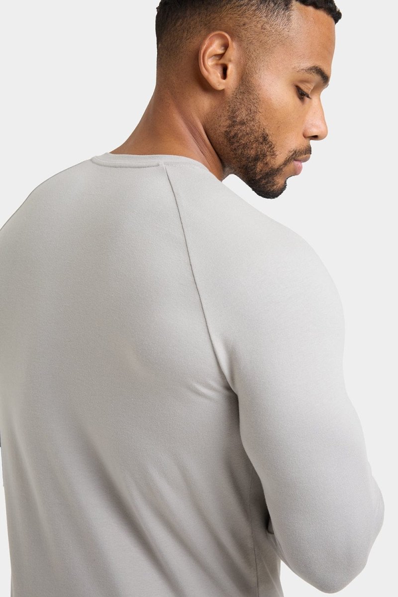 Muscle Fit Long Sleeve T-Shirt in Concrete Grey - TAILORED ATHLETE - ROW