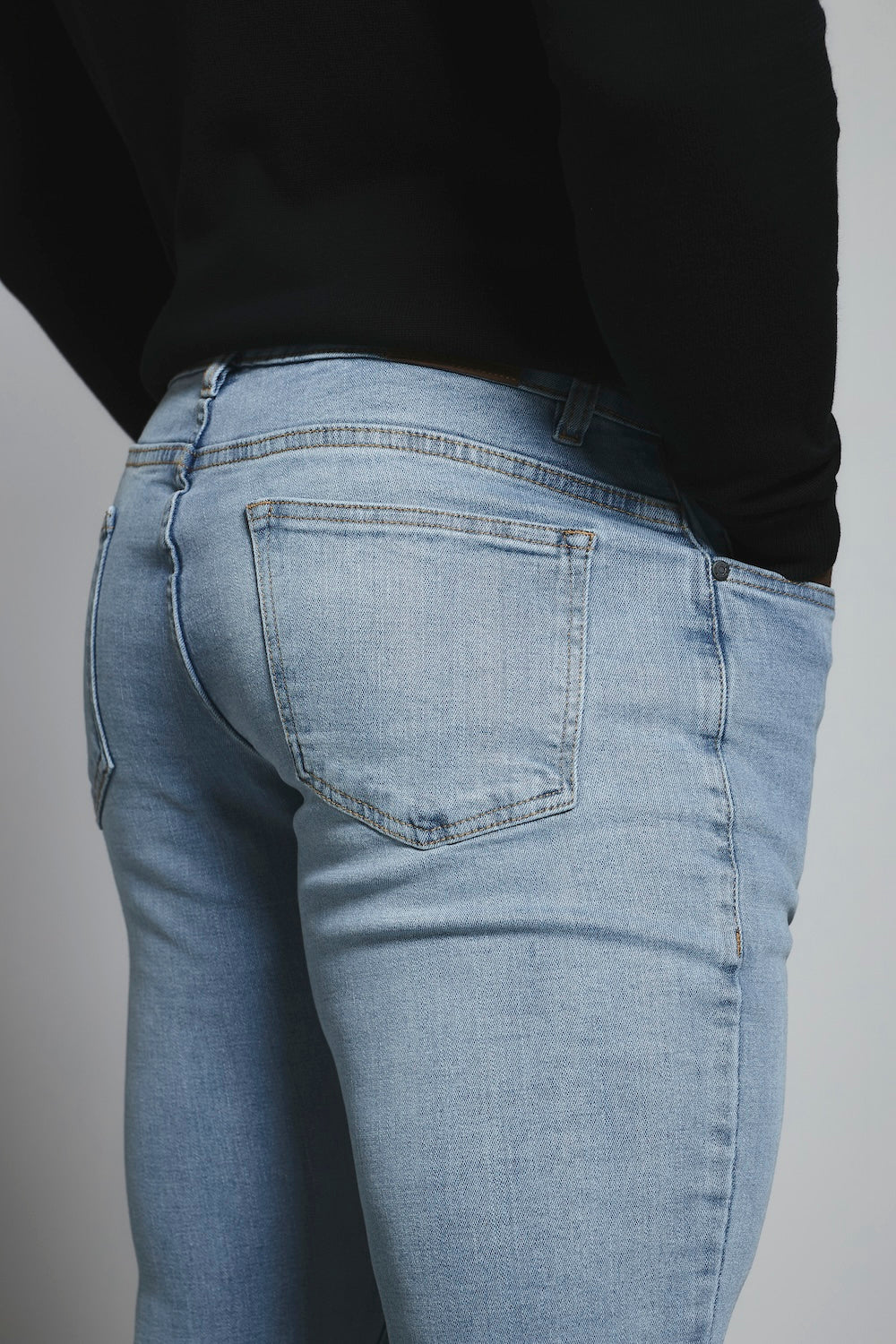 Muscle Fit Stretch Jeans in Light Blue