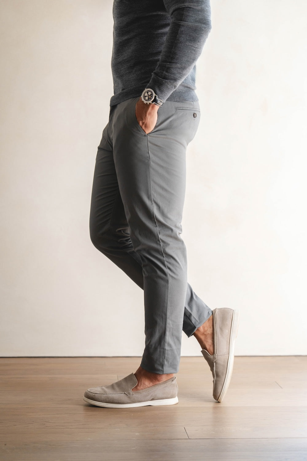 Muscle Fit Cotton Stretch Chino Trouser in Dark Grey