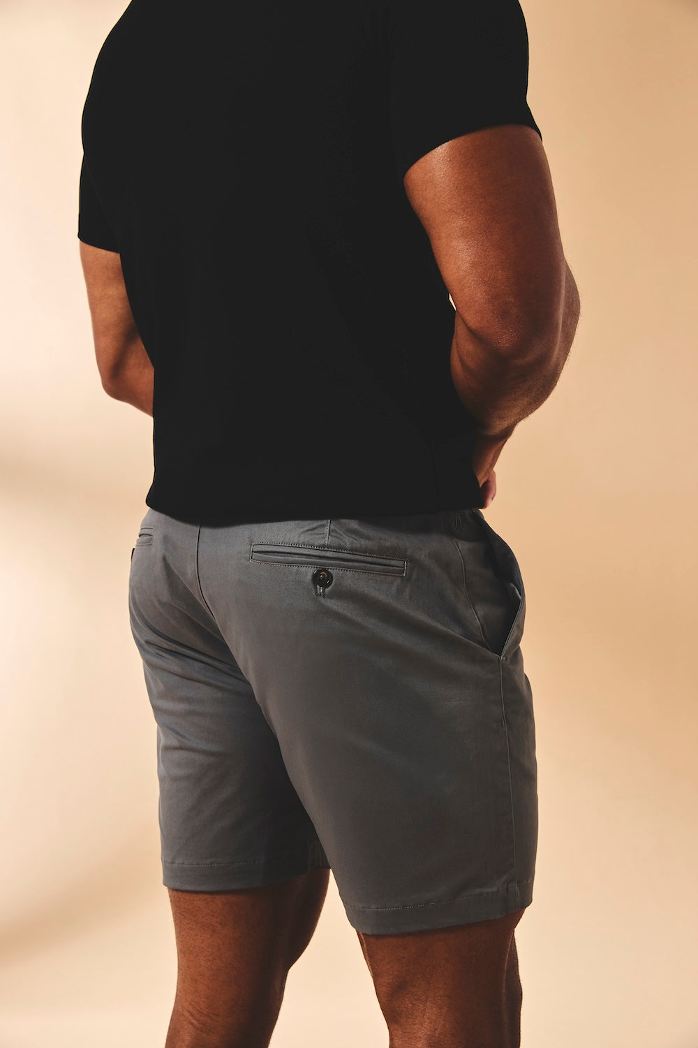 Muscle Fit Stretch Chino Shorts in Dark Pewter