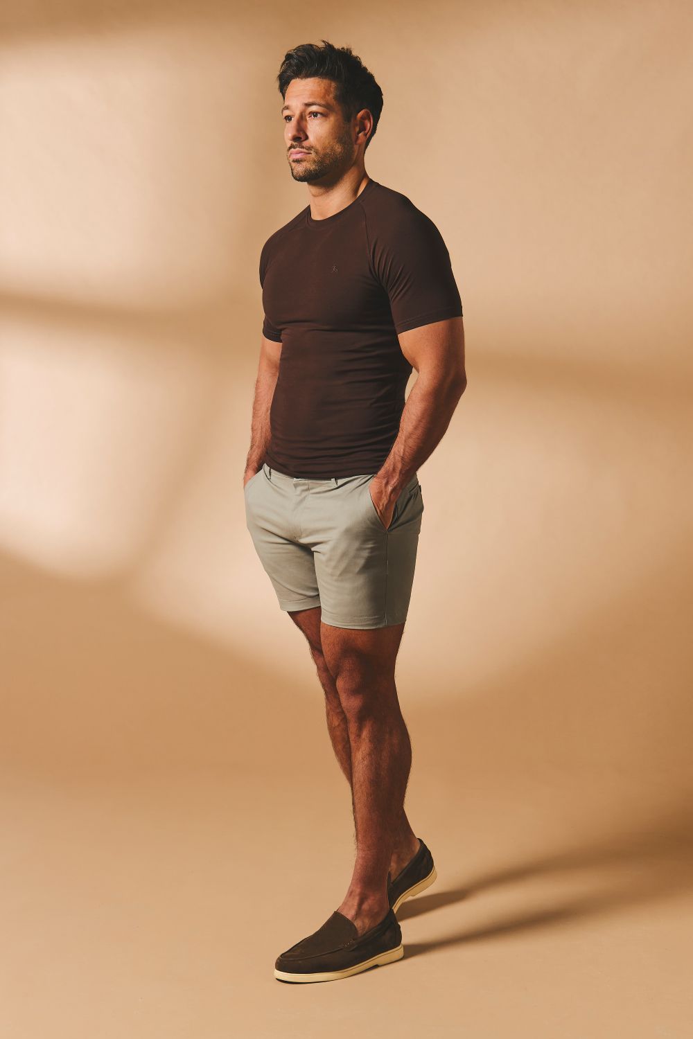 Muscle Fit Chino Shorts-Shorter Length in Soft Khaki