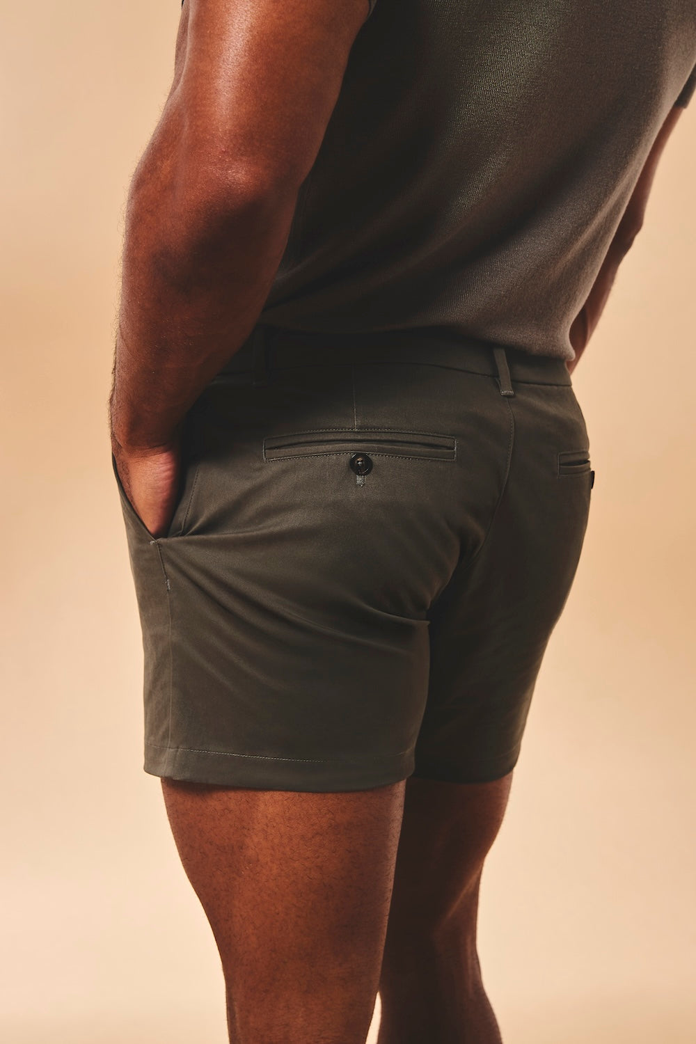 Muscle Fit Stretch Chino Shorts-Shorter Length in Mocha
