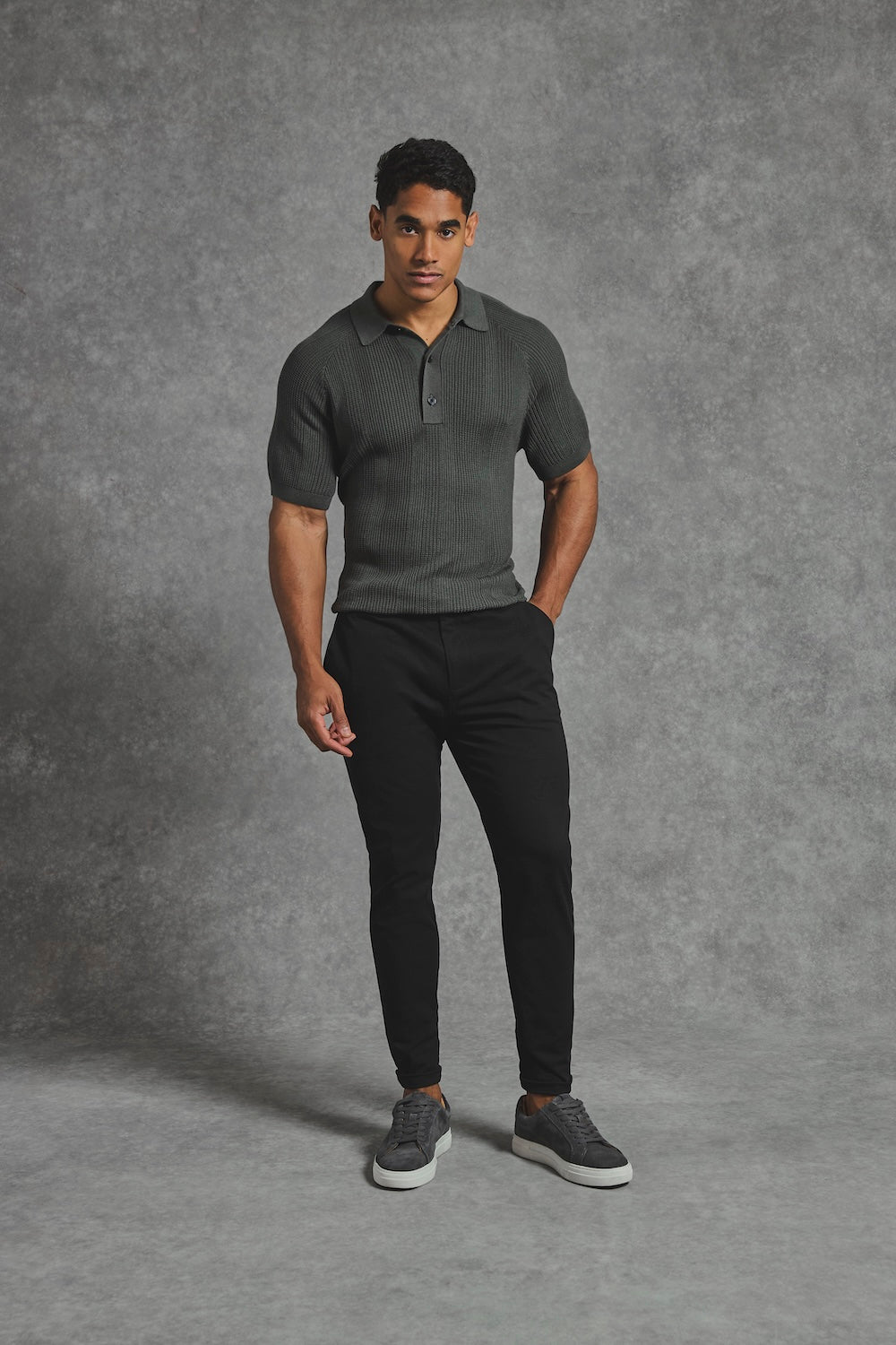 Muscle Fit Cotton Stretch Chino Trouser in Black