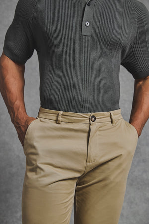Muscle Fit Cotton Stretch Chino Trouser in Dark Stone
