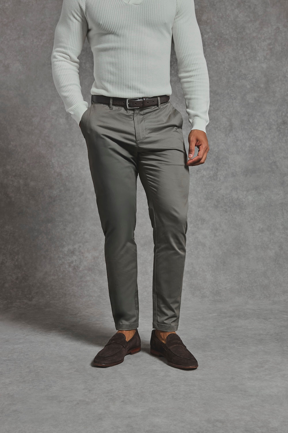 Muscle Fit Cotton Stretch Chino Trouser in Khaki