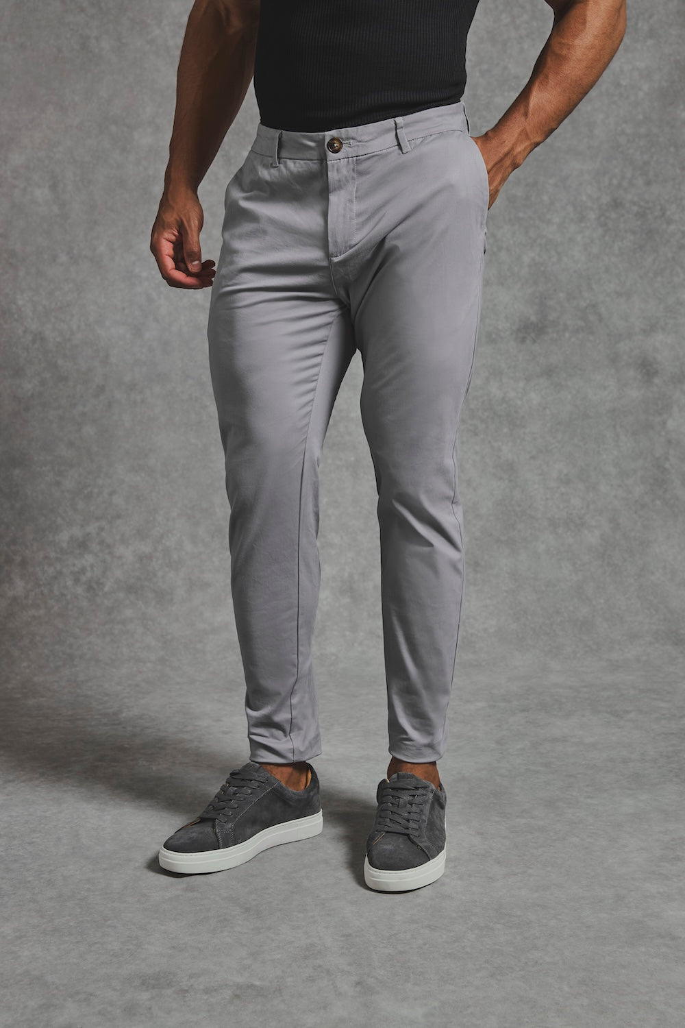 Muscle Fit Cotton Stretch Chino Trouser in Pale Grey