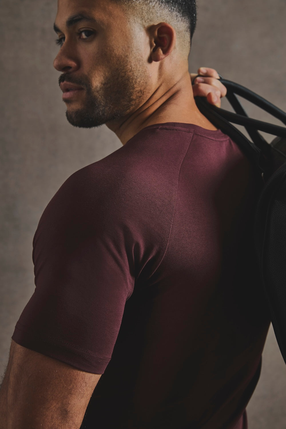Muscle Fit T-Shirt in Bordeaux