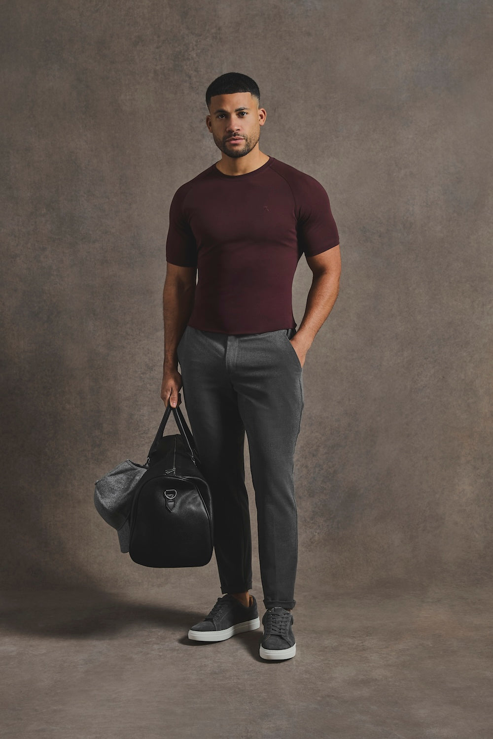 Muscle Fit T-Shirt in Bordeaux