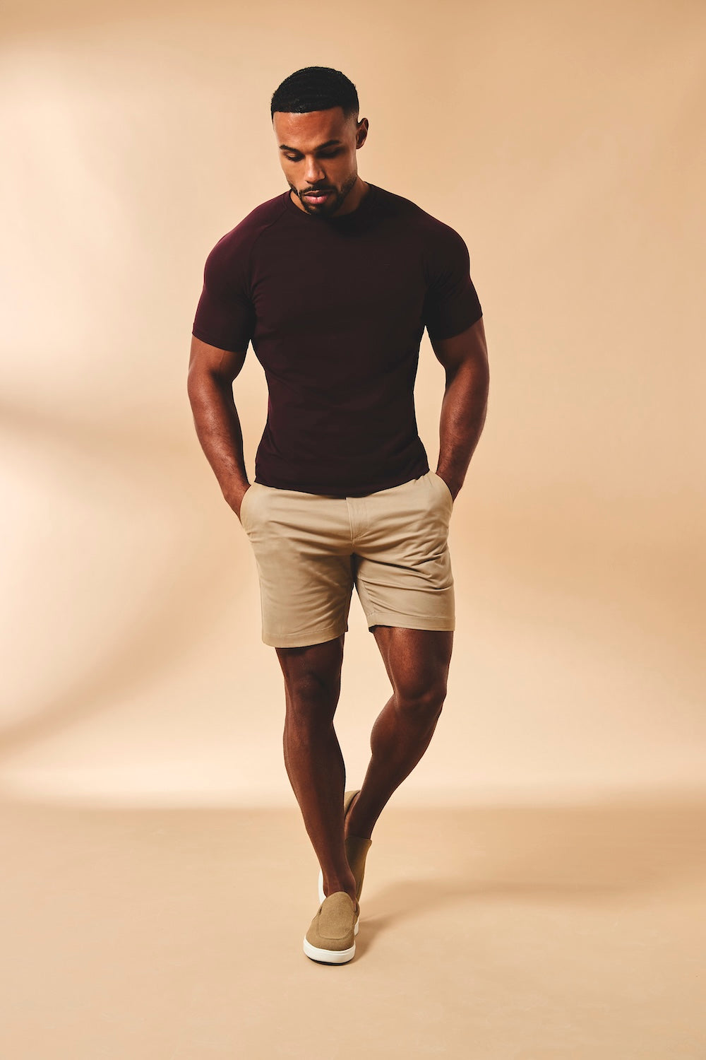 Muscle Fit Stretch Chino Shorts in Stone