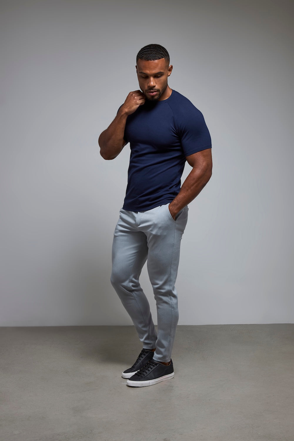 Muscle Fit T-Shirt in True Navy