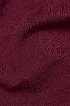 Muscle Fit T-Shirt in Burgundy