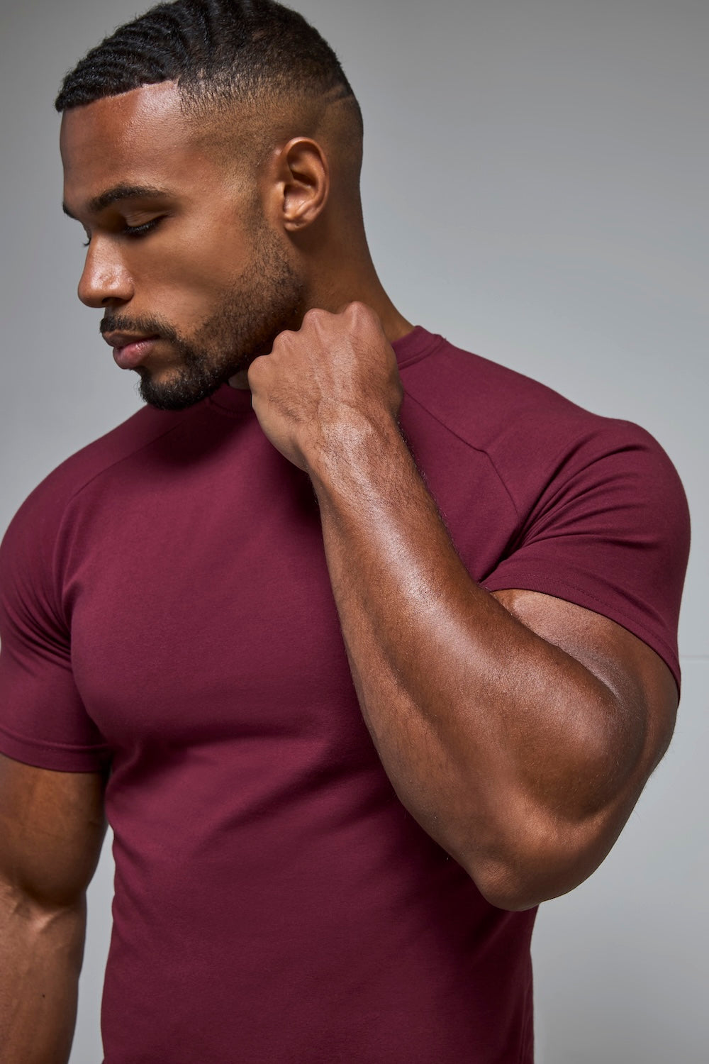 Muscle Fit T-Shirt in Burgundy