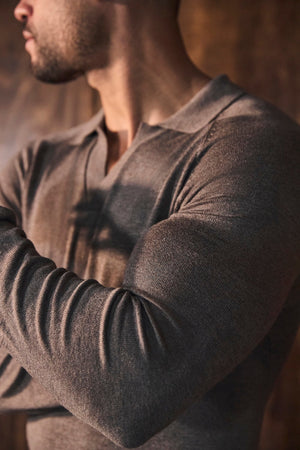 Open Collar Knitted Polo Shirt in Brown Marl