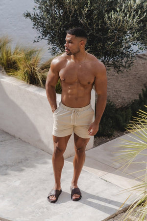 Model is 5'11 and wears a size 34W for a looser fit (31" waist, 31" inside leg)