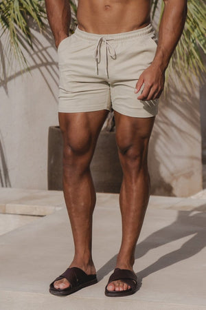 Model is 5'11 and wears a size 34W for a looser fit (31" waist, 31" inside leg)