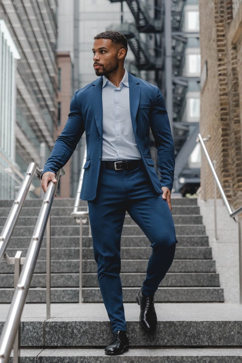 True Muscle Fit Tech Suit Jacket in Navy - TAILORED ATHLETE - ROW