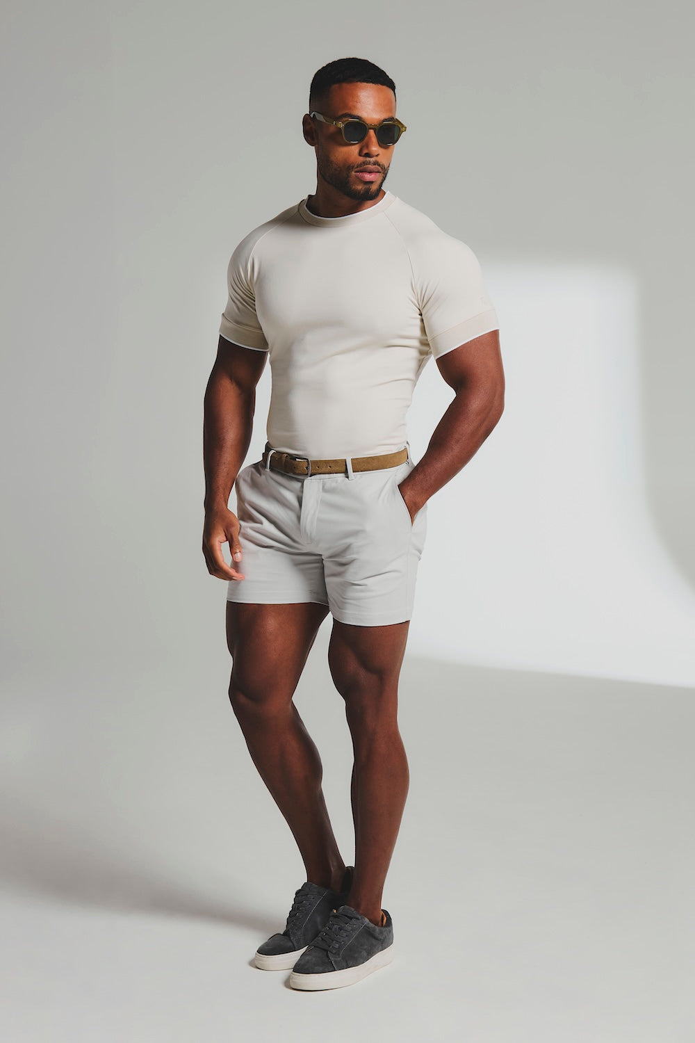 Fine Tipped T-Shirt in Alabaster and White