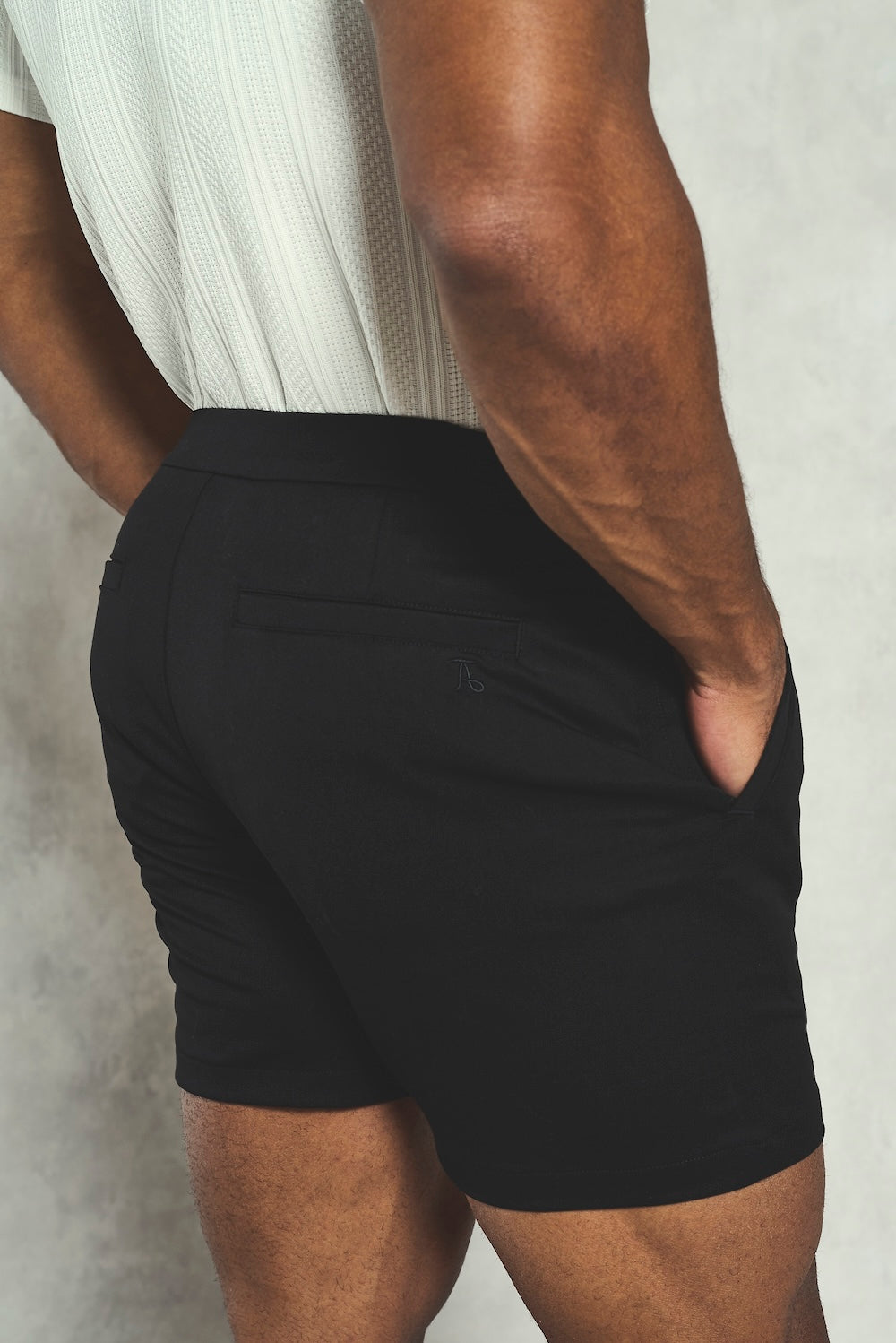 Smart Shorts in Black