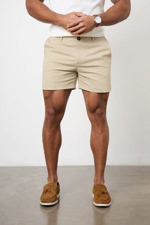 Model wears a size 34W for a looser fit (31" waist, 31" inside leg)