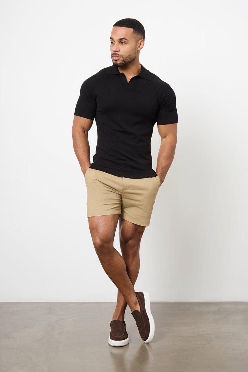 Model is 5'11 and wears size W34 for a looser fit (31" waist, 31" inside leg)