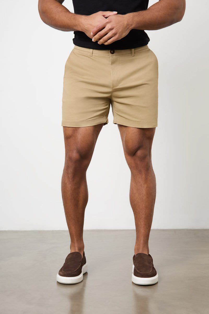Model is 5'11 and wears size W34 for a looser fit (31" waist, 31" inside leg)