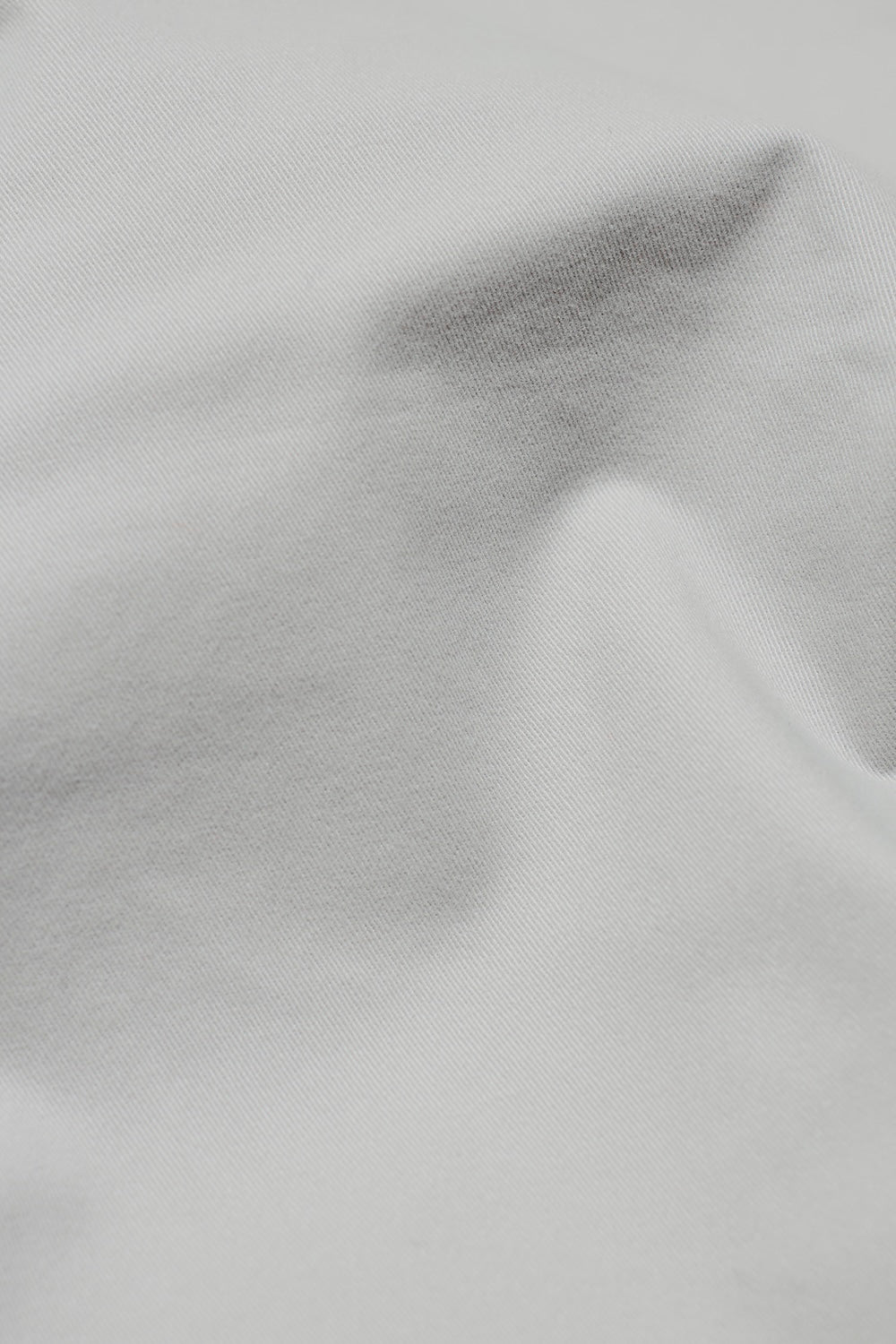 Muscle Fit Cotton Stretch Chino Trouser in Dove Grey