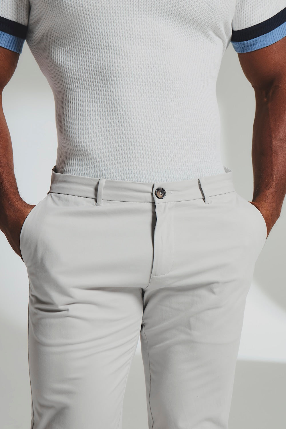 Muscle Fit Cotton Stretch Chino Trouser in Dove Grey