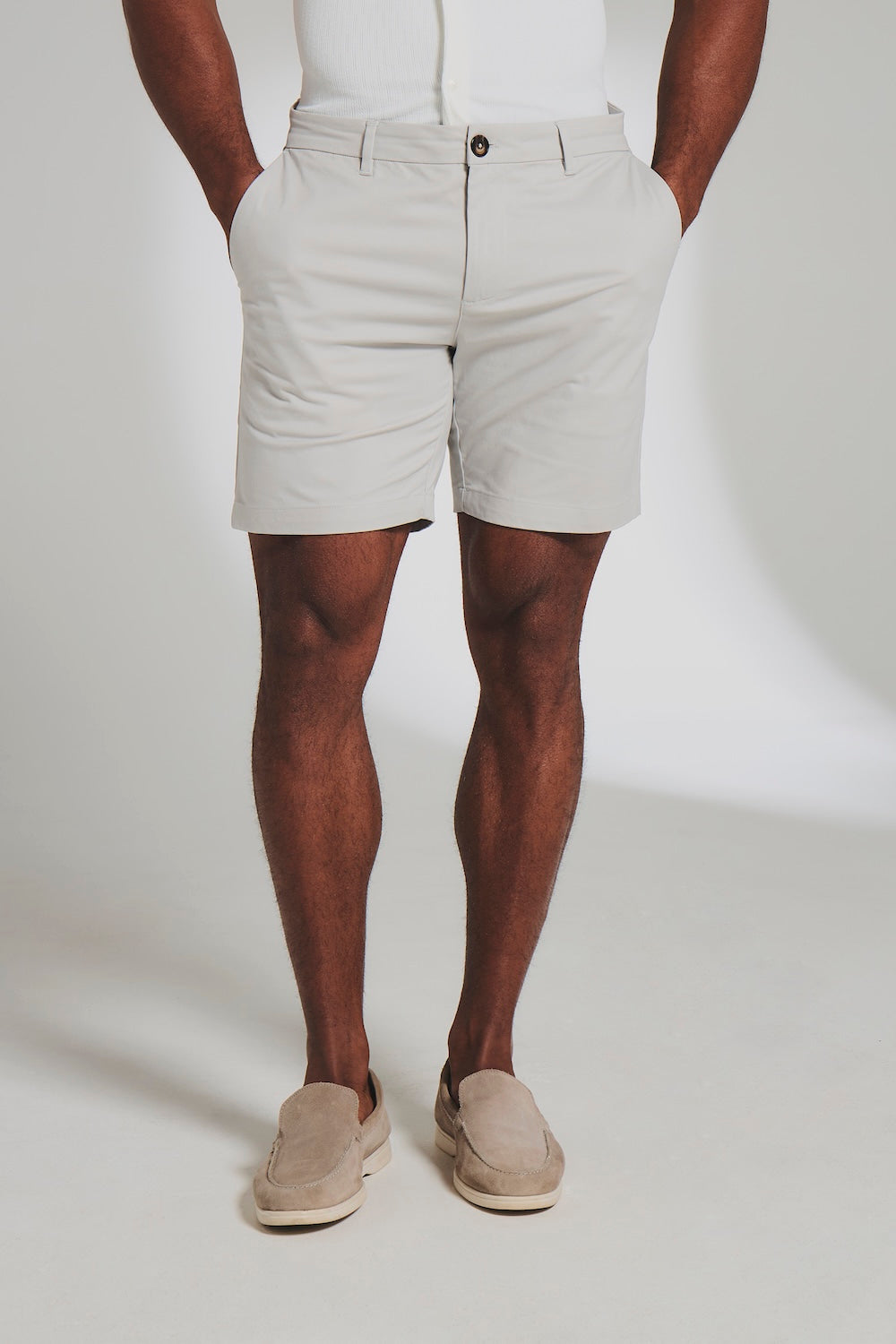 Muscle Fit Chino Shorts in Dove Grey