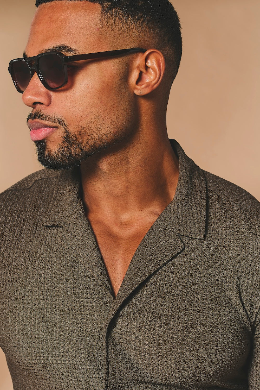 Textured Cuban Collar Shirt in Mocha